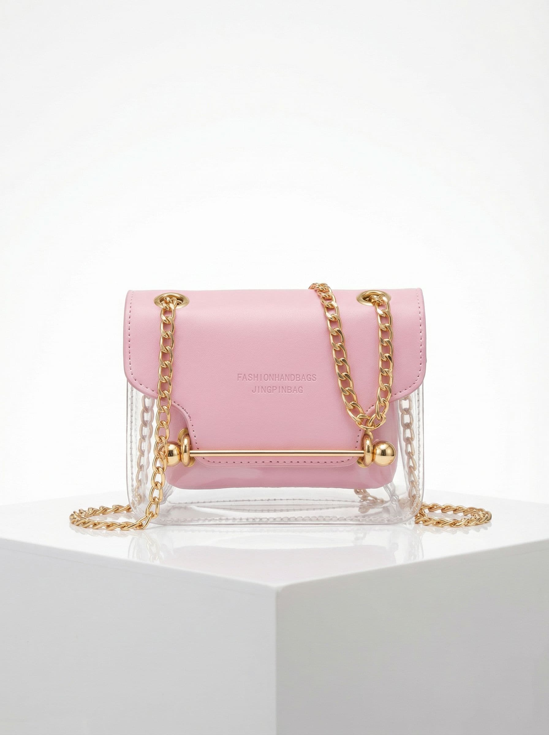 Mulher usando a Pasta Rosa Shein